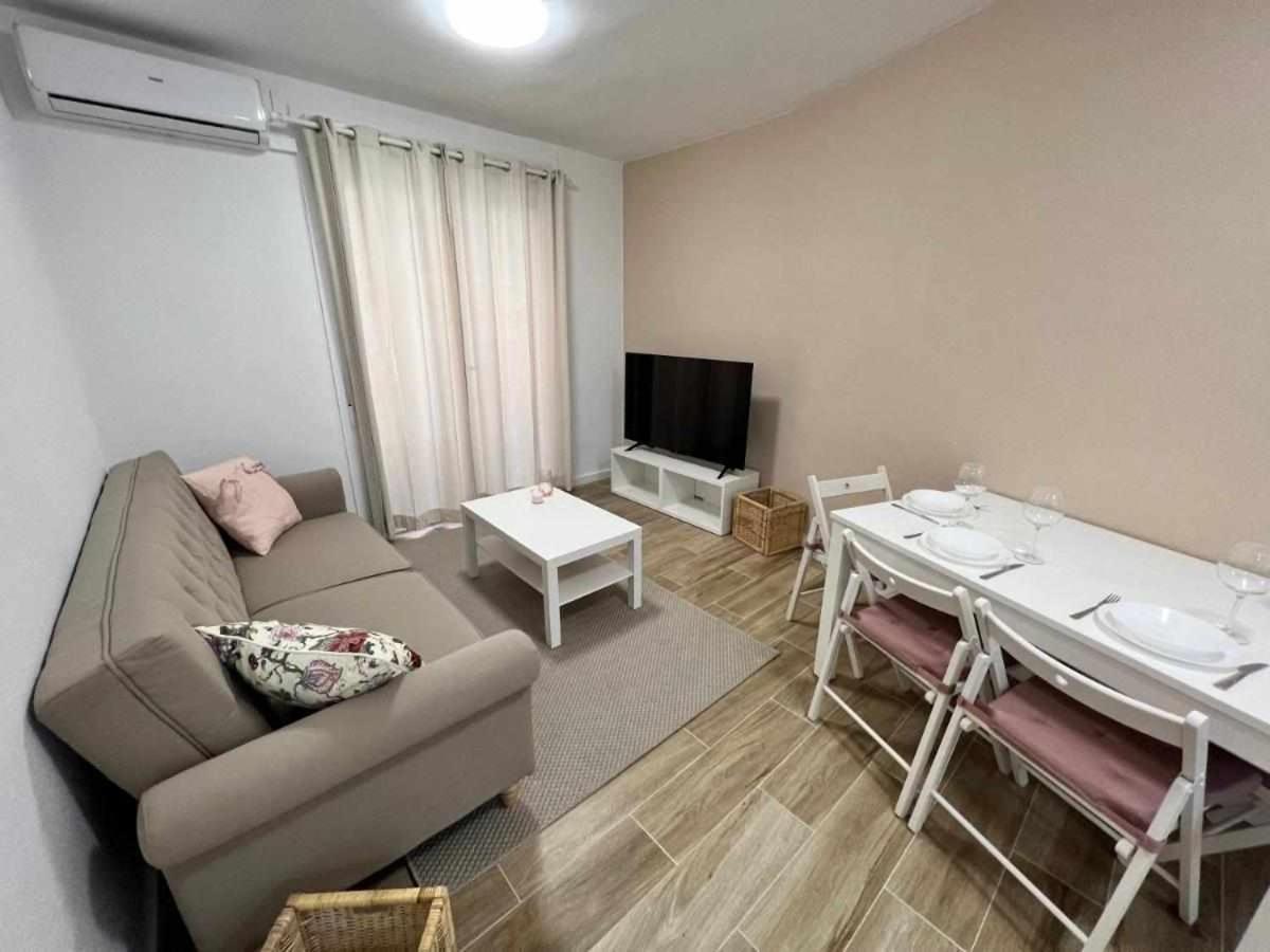 Apartamenticos Libertad I سرقسطة المظهر الخارجي الصورة
