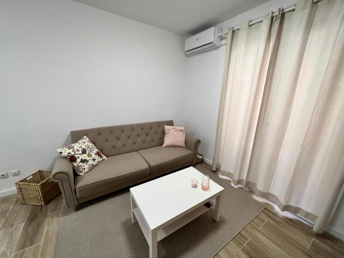 Apartamenticos Libertad I سرقسطة المظهر الخارجي الصورة